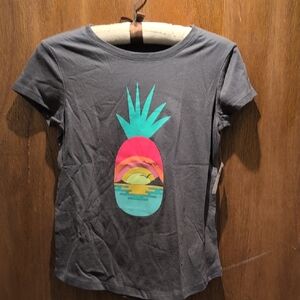 GAP Gray T-Shirt with Colorful Graphic